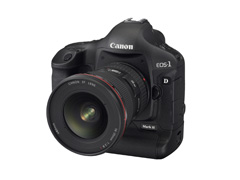 EOS-1D Mark III（EF16-35mm F2.8L II USM装着時）