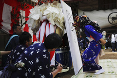 獅子狂言「葛の葉」　上松小川若宮神社　写真：© 山口 勝廣