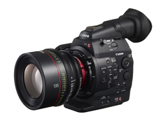 EOS C500 ※開発中の単焦点レンズ装着時
