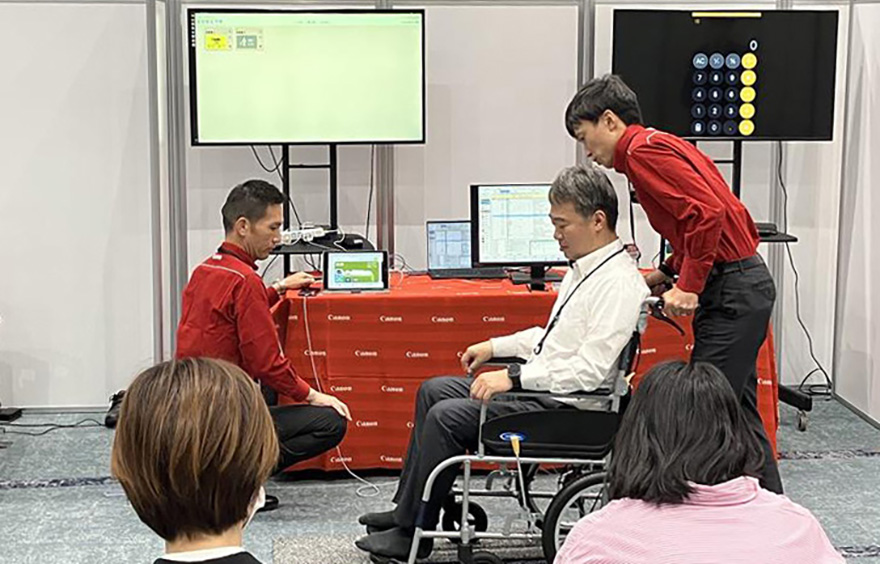 展示会車いすの様子